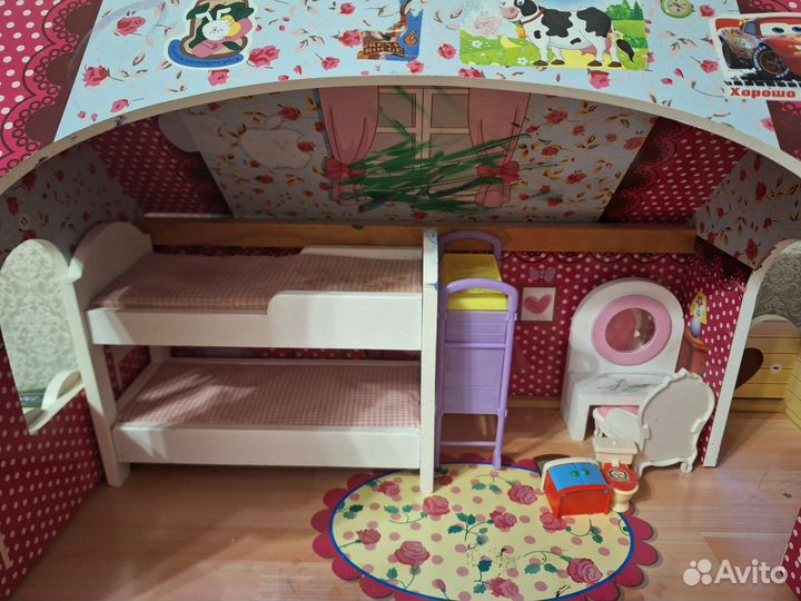 Домик кукольный