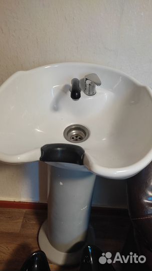 Мойка парикмахерская с смесителем