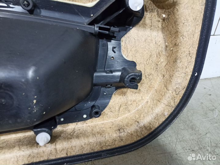 Oбшивка двеpи пеpедней правой вмw F01/F02