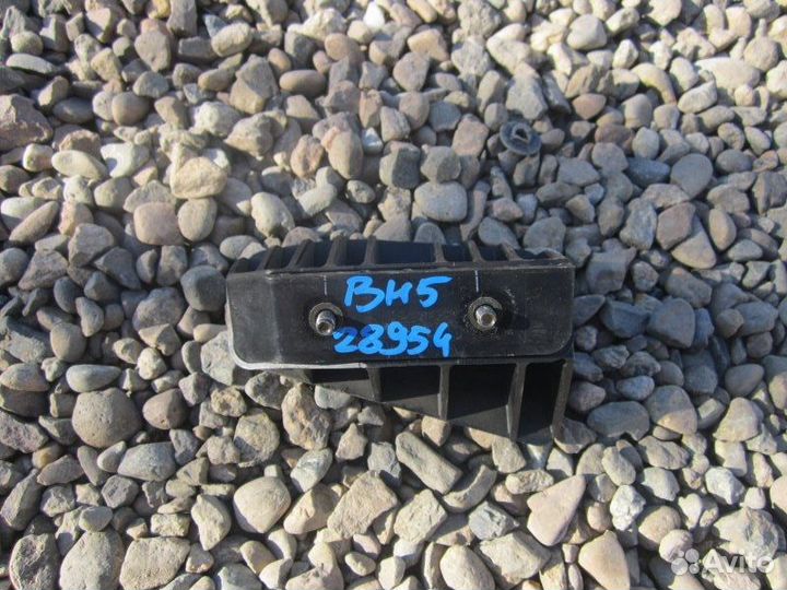 Подставка под ногу Subaru Legacy BH5 EJ202 2003/2