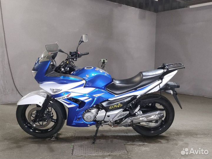 Suzuki GSR250F 047897
