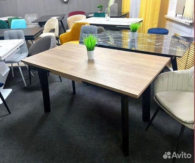 Кухонный стол