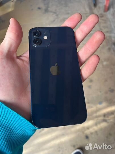 iPhone 12, 64 ГБ