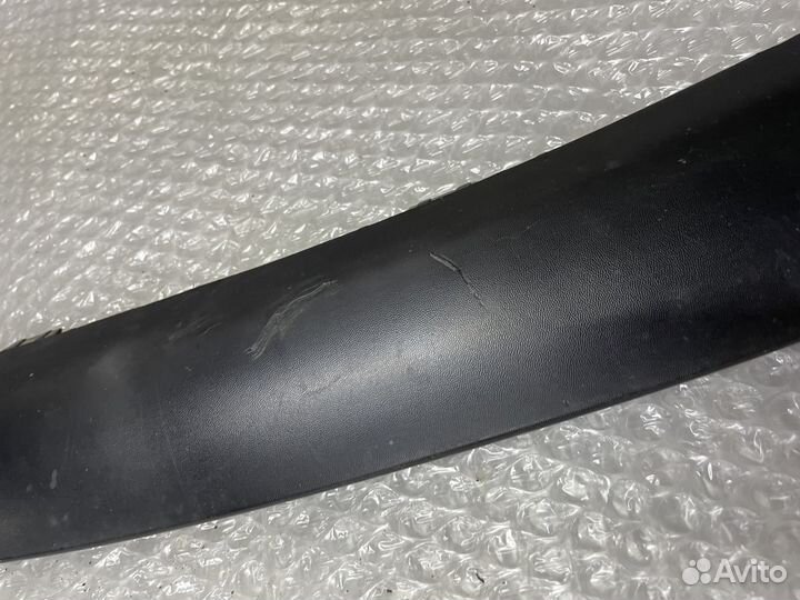 Молдинг решетки радиатора Сандеро Sandero 2009