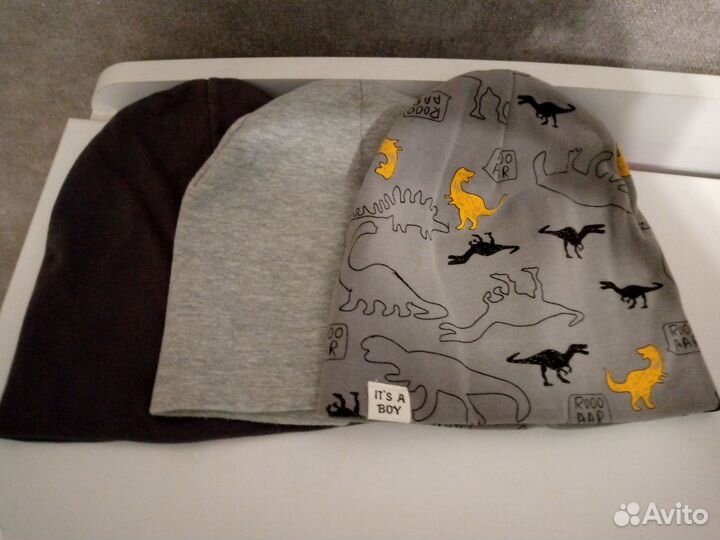 Шапки для мальчика р-р 48-50