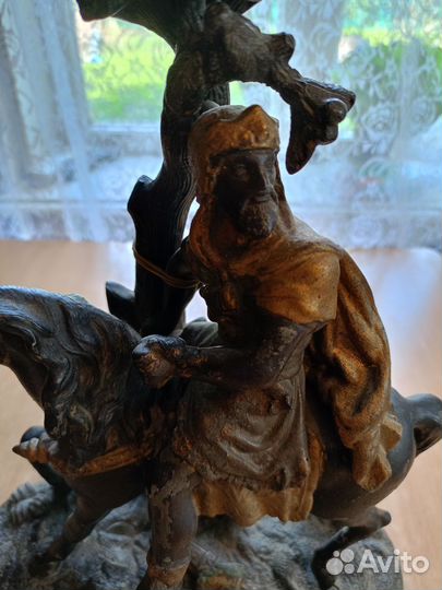 Статуэтка-подсвечник старинная