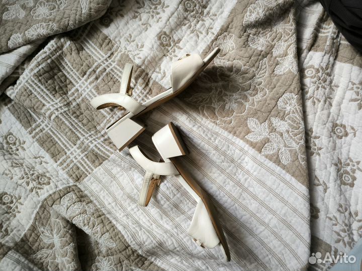 Босоножки женские 38 размер