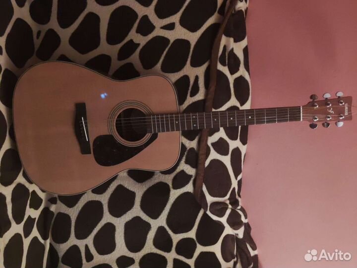 Акустическая гитара yamaha F370