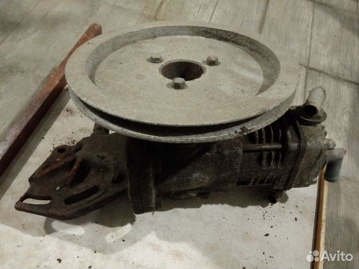 Продаю компрессор газ-66