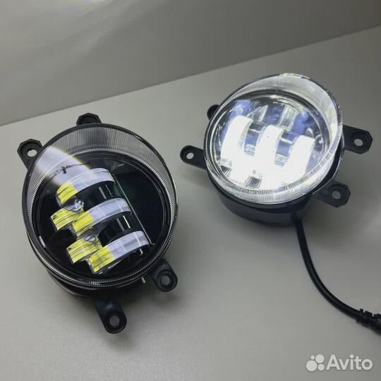 Противотуманные фары Toyota Lexus светодиодные LED