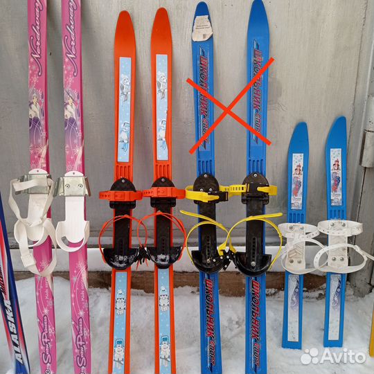 Лыжи пластиковые и деревянные детские подростковые