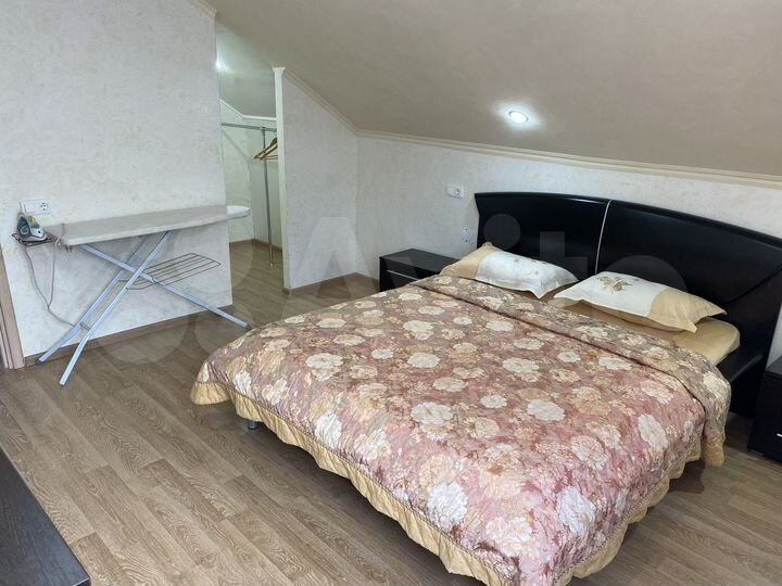 3-к. квартира, 90 м², 3/3 эт.