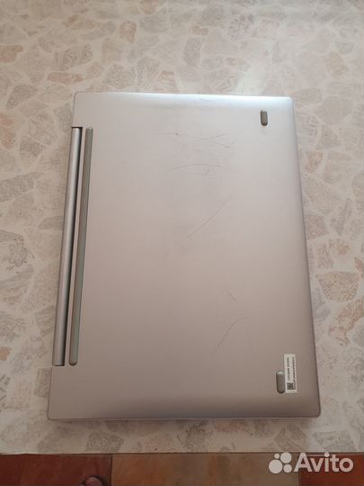 Нетбук Lenovo