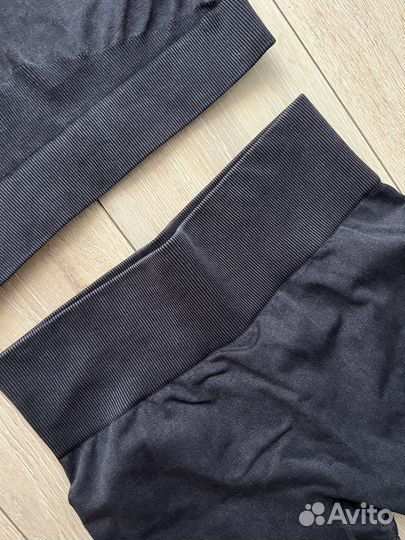 Спортивный костюм женский