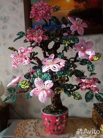 Цветущее дерево из бисера