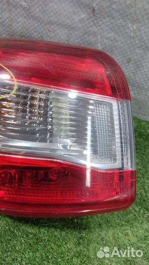Фонарь задний наружный левый Nissan Qashqai J11 2
