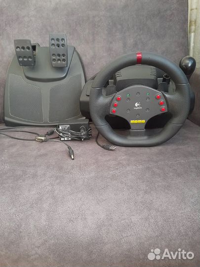 Игровой руль с педалями