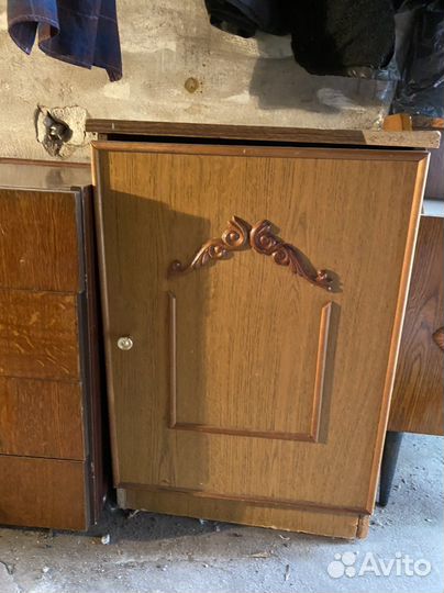 Тумба напольная