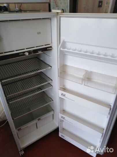 Холодильник бу маленький