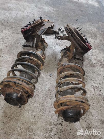 Передние стойки Mitsubishi Sigma /diamant