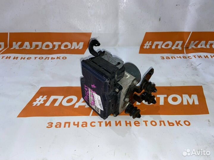 Блок ABS (насос) Volkswagen Passat