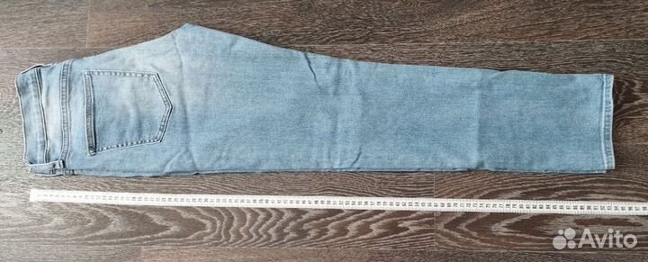 Джинсы Uniqlo и брюки