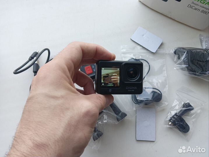 Экшн камера digma 880