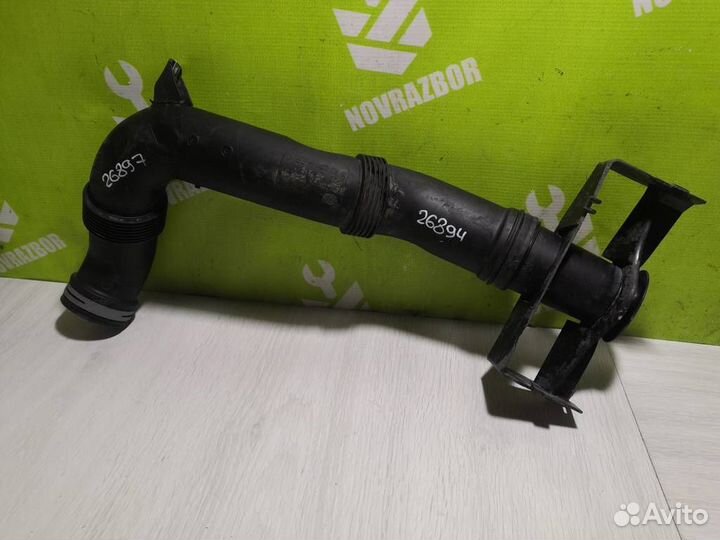 Патрубок воздушного фильтра Фольксваген Кадди Кэ