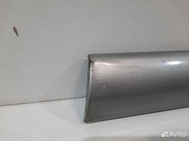 Накладка двери передняя правая Nissan Note E11