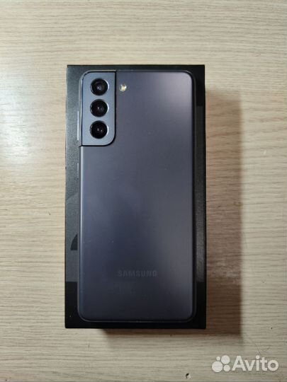 Samsung Galaxy S21 5G, 8/256 ГБ