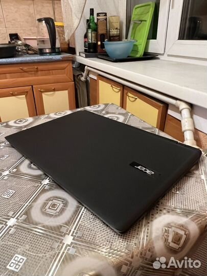 Acer aspire ES1-732