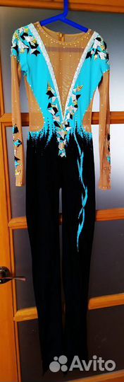 Комбинезон / костюм для фигурного катания