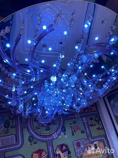 Люстра красивая потолочная