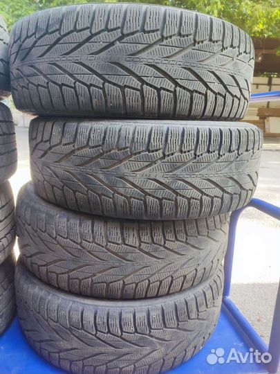 Nokian Tyres Hakkapeliitta 1 215/65 R16