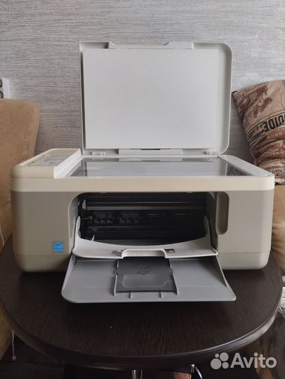 Цветной струйный мфу принтер HP Deskjet F2280