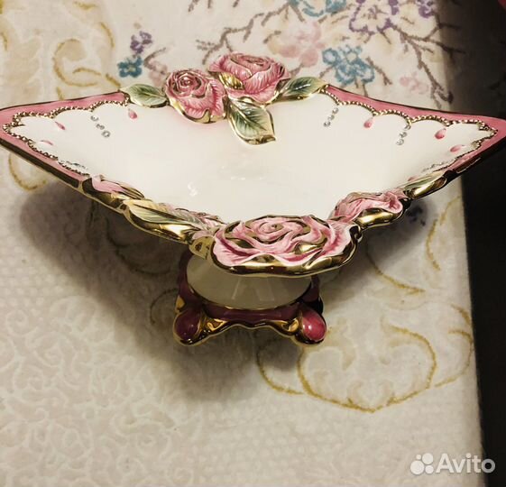 Фруктовница на ножке