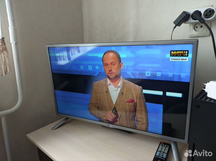 Телевизор LG SMART TV 32