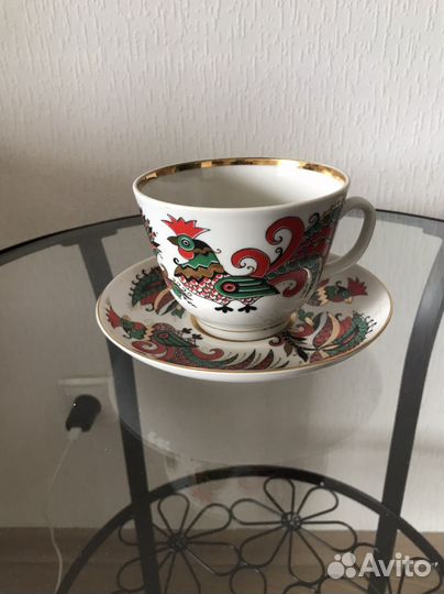 Чашки с блюдцами