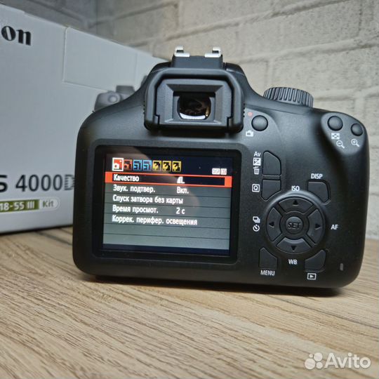 Новый canon 4000D Kit 18-55