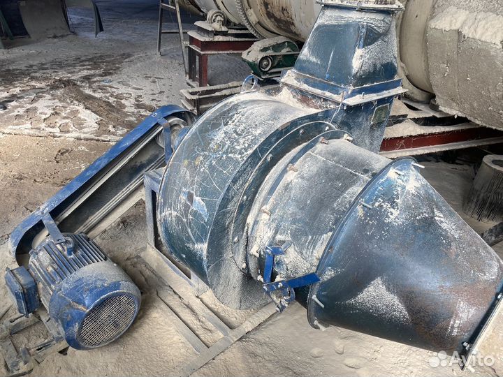 Вытяжка улитка