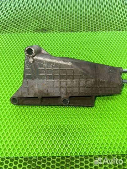 Кронштейн опоры двигателя LADA granta, калина