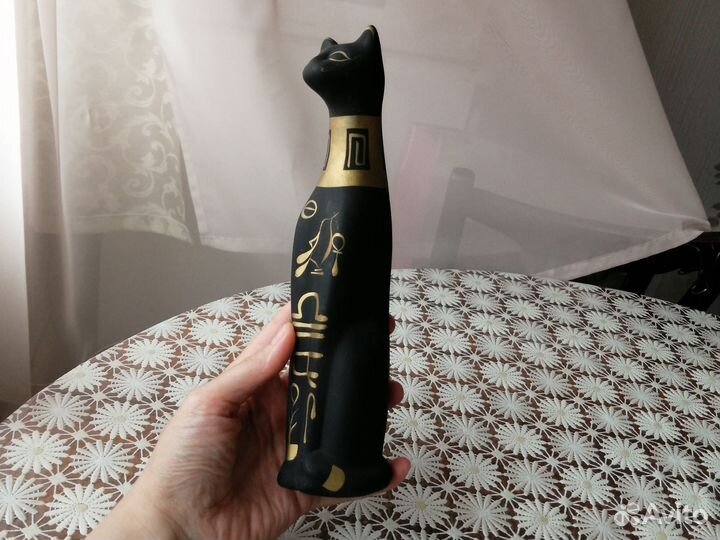 Статуэтка кошка