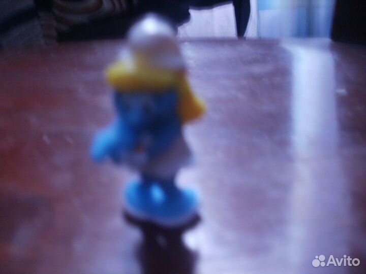 Много киндер -игрушек