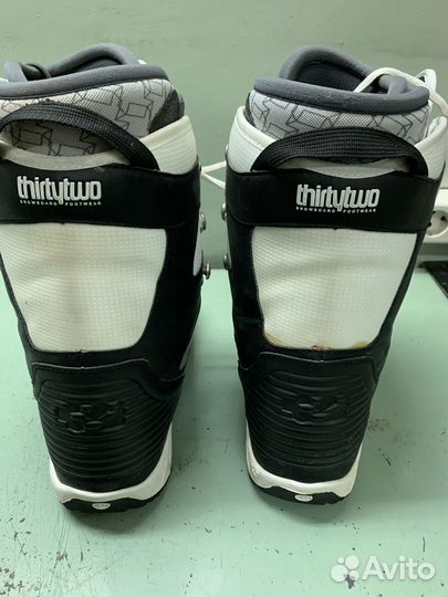 Сноубордические ботинки c доской