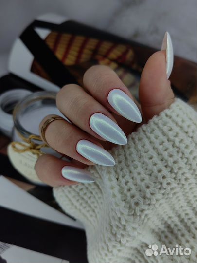 Модель на маникюр