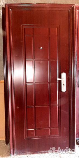 Входная дверь