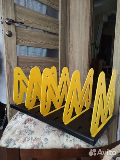 Подставка для книг