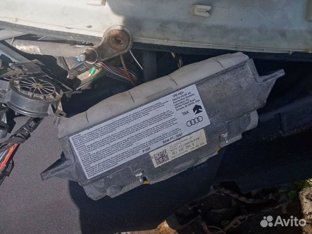 Подушка безопасности в торпедо Audi A4 В7