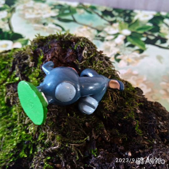 Игрушки из киндера ослики Ландрин