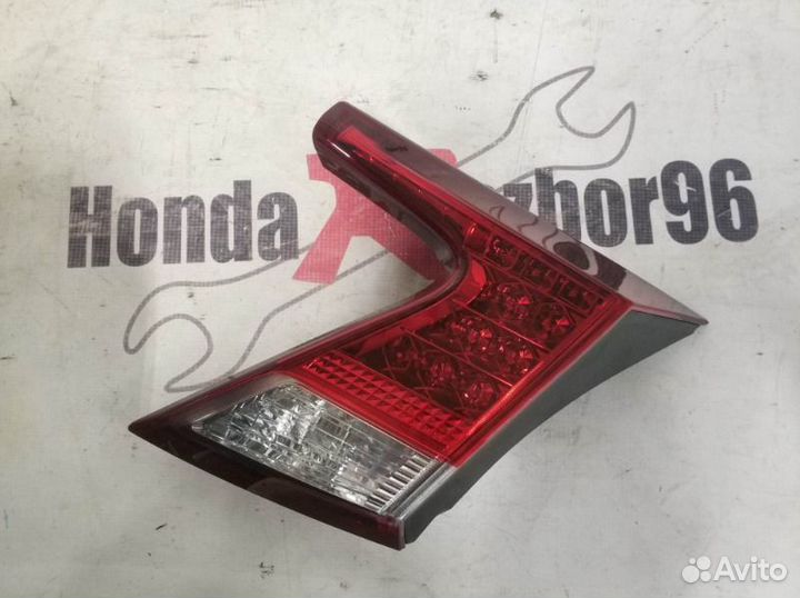 Фонарь в крышку багажника задний правый Honda